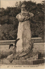Saint-Raphael Monument Alphonse Karr France à Saint-Raphaël