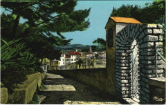 Sanary Chemin des Oratoires France -
													83 Var
												