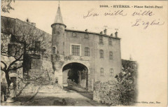 Hyeres Place Saint-Paul France à Hyères