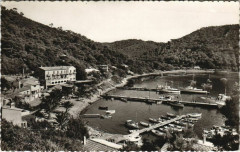 Port-Cros Le Port et l'Hostellerie Provencale