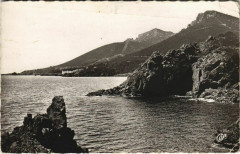 Le Trayas Vue sur le Pic d'Aurele et le Cap Roux