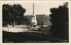 Giens Le Monument aux Morts