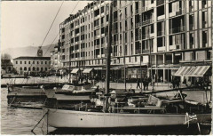 Toulon Le Port France à Toulon