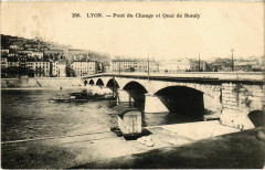 Lyon- Pont du Change et Quai de Bondy France à Lyon