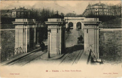 Toulon La Porte Notre Dame France à Toulon