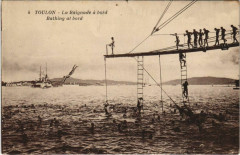 Toulon La Baignade a bord France à Toulon