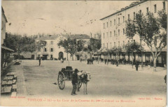 Toulon La Cour de la Caserne du 4me Colonial France à Toulon