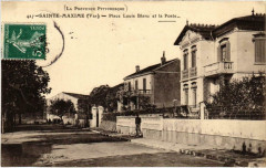 Sainte-Maixme (Dep.83) Place Louis Blanc et la Poste