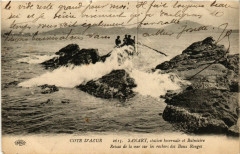 Sanary station hivernale et Balneaire Ressac de la mer sur les -
													83 Var
												