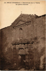 La Mole Chartreuse de la Verne-La porte d'entrée