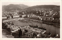 Nice- Interieur du Port France à Nice