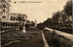 Menton- Une Allee des Jardins France à Menton