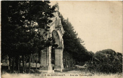 Ile Saint-Honorat - Arc de Triomphe
