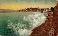 Cannes - La Plage par un coup de mer à Cannes