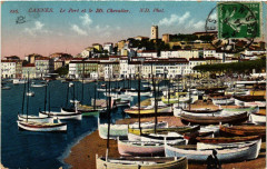 Cannes - Le Port et le Mt. Chevalier à Cannes