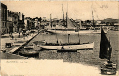 Cannes - Le Port à Cannes
