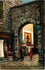 Vence Portail de la Place du Payra à Vence