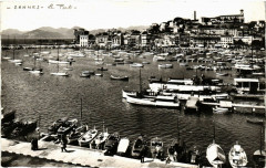 Cannes - Le Port - le Suquet à Cannes
