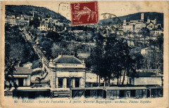 Grasse - Gare du Funiculaire - A gauche, Quartier Roquevignon... à Grasse