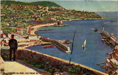 Nice - L'Entrée du Port vue prise du Chateau à Nice