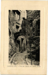Barjols - Porte du Chateau de la Reine Jeanne
