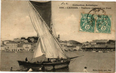 Cannes - Tartane rentrant au Port à Cannes