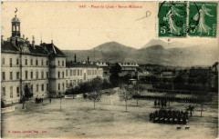 Gap - Place du Lycée - Revue Militaire à Gap