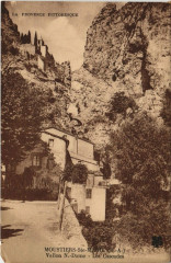 Moustiers - Les Cascades -
													04 Alpes de Hautes Provence
												