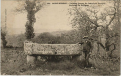 Saint-Herbot - La petite Vasque du Chateau