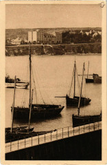 Morgat- Au port,le Repos de Barques apres la peche France -
													29 Finistère
												
