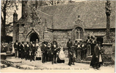 Noce Bretonne au Pays de Cornouailles - Sortie de l'Eglise