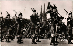 En Bretagne - Les Ecossais Donnent une Aubade - Folklore