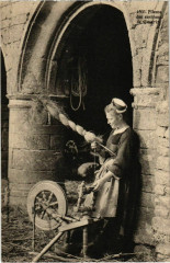 Fileuse des Environs de Gourin - Folklore