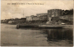 Brest- Le Chateau et l'Entree du Port de Guerre France à Brest