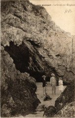 Morgat - La Grotte de L'Eléphant