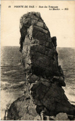 Pointe du Raz - Baie des Trépassés - Le Menhir