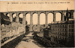Morlaix - Le Viaduc (hauteur 58m;longueur 2292m) vue prise de... à Morlaix