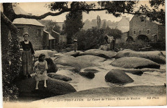 Pont-Aven - Le Cours de l'Aven Chaos de Roches à Pont-Aven
