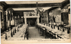 Pont-Aven - Grande Salle a Manger de l'Hotel Julia à Pont-Aven