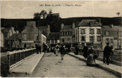 Binic - Place du Marché -
													22 Côtes d'Armor
												