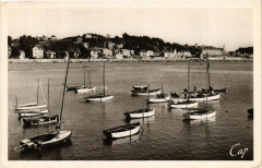 Val-Andre - La Plage vue du Port