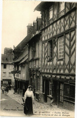 Saint-Brieuc-Vieilles Maisons Ancienne habitation des ducs à Saint-Brieuc
