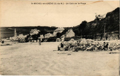 Saint-Michel-en-Greve-Un coin de la Plage