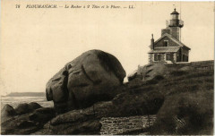 Ploumanach-Le Rocher a 2 Tetes et le Phare
