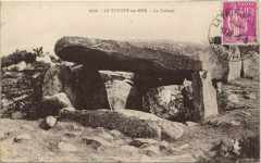 La Trinite-sur-Mer-Le Dolmen -
													56 Morbihan
												