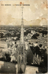 Orleans La Fleche de la Cathédrale à Orléans