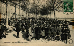 Orleans-Le Marché aux Puces à Orléans