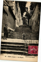Gien - Les Degres à Gien