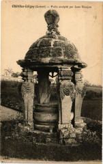 Chatillon - Coligny - Puits sculpte par Jean Goujon -
													45 Loiret
												