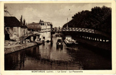 Montargis - Le Canal - La Passerelle à Montargis
